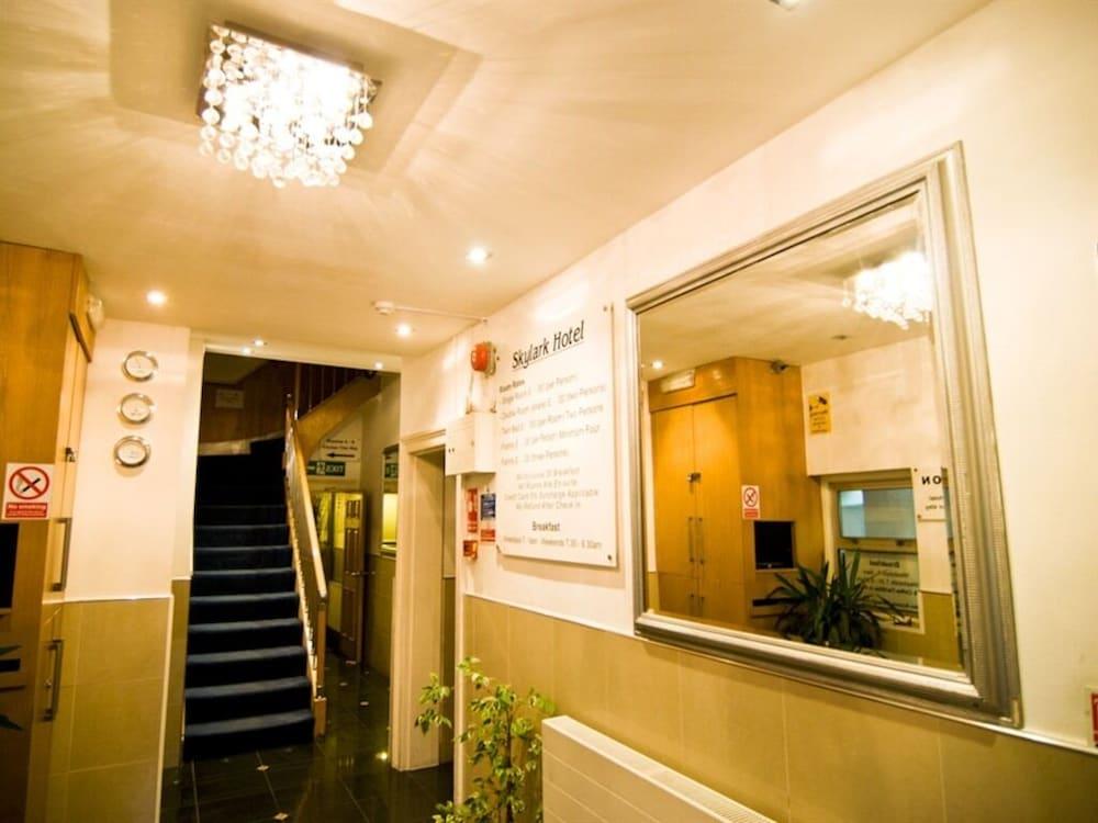 Skylark Guest House Hounslow Exterior foto